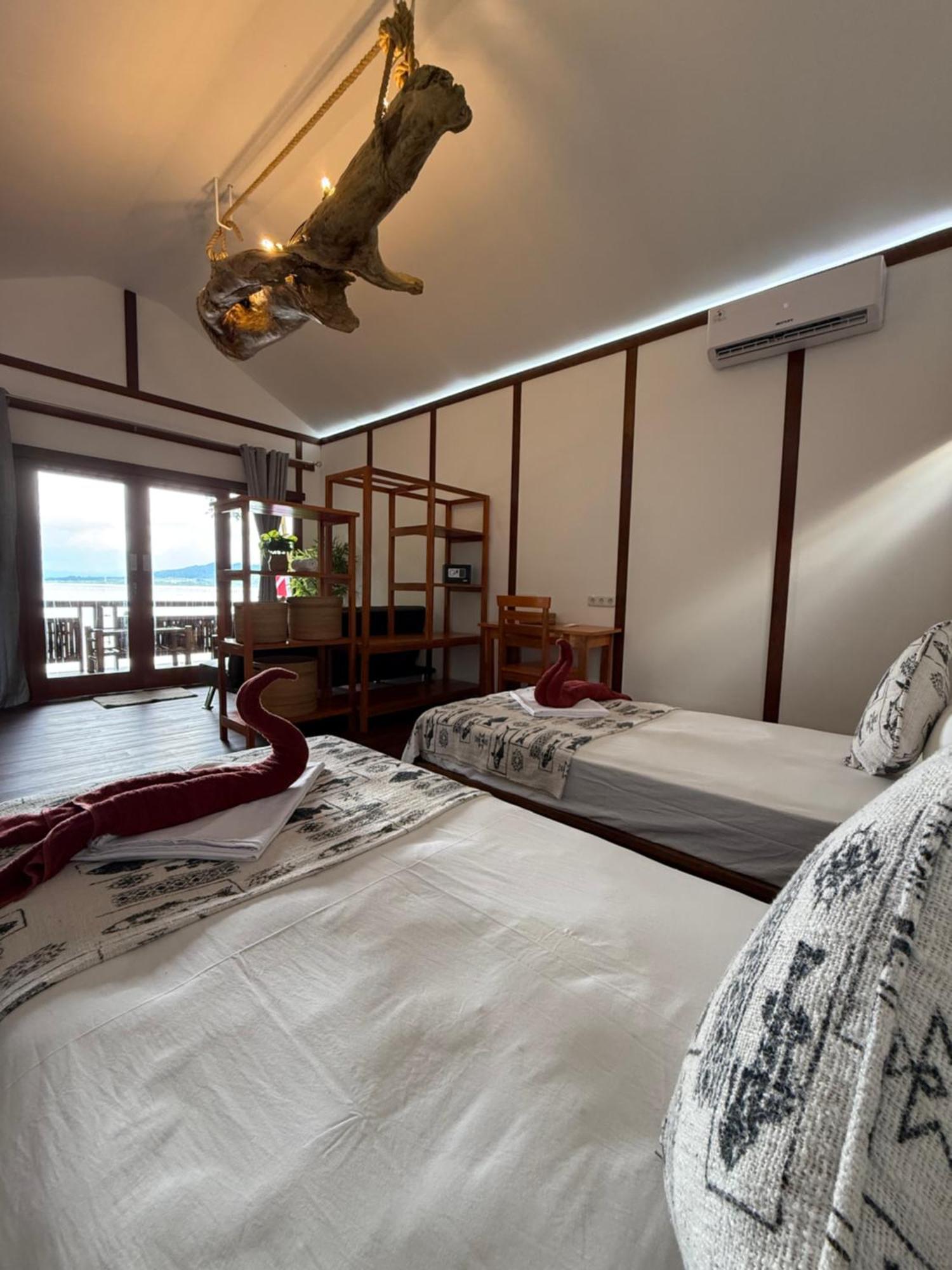 3Will Bunaken Dive Resort Exterior photo