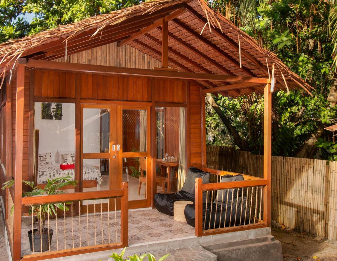 3Will Bunaken Dive Resort Exterior photo